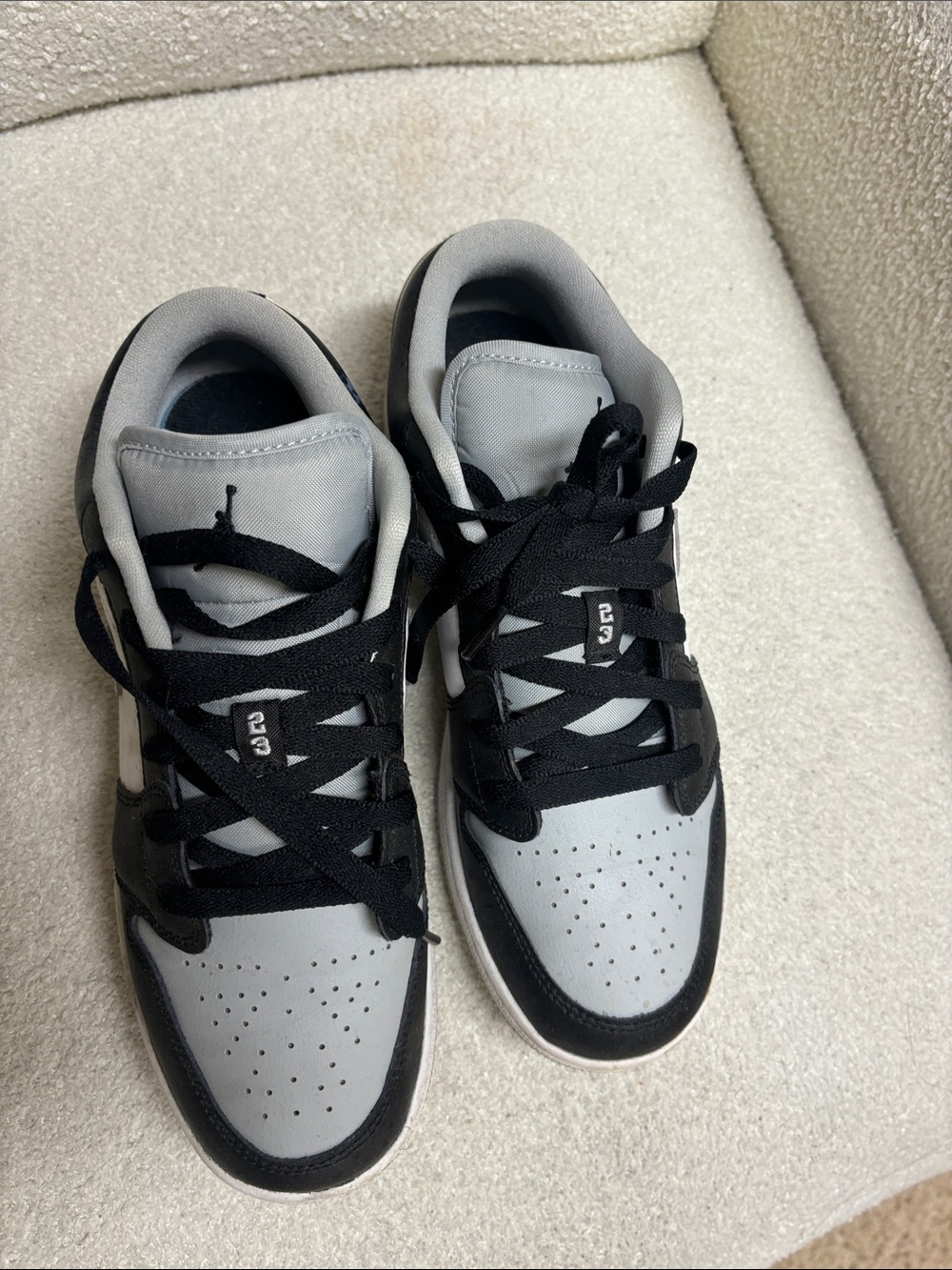 Jordan Men's Low-Top Sneakers in Gray and Black 6.5Youth